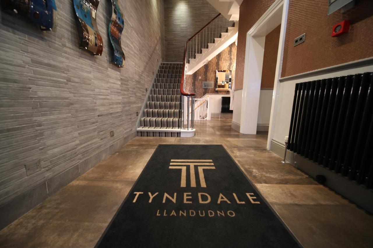 Tynedale Hotel Llandudno Bagian luar foto